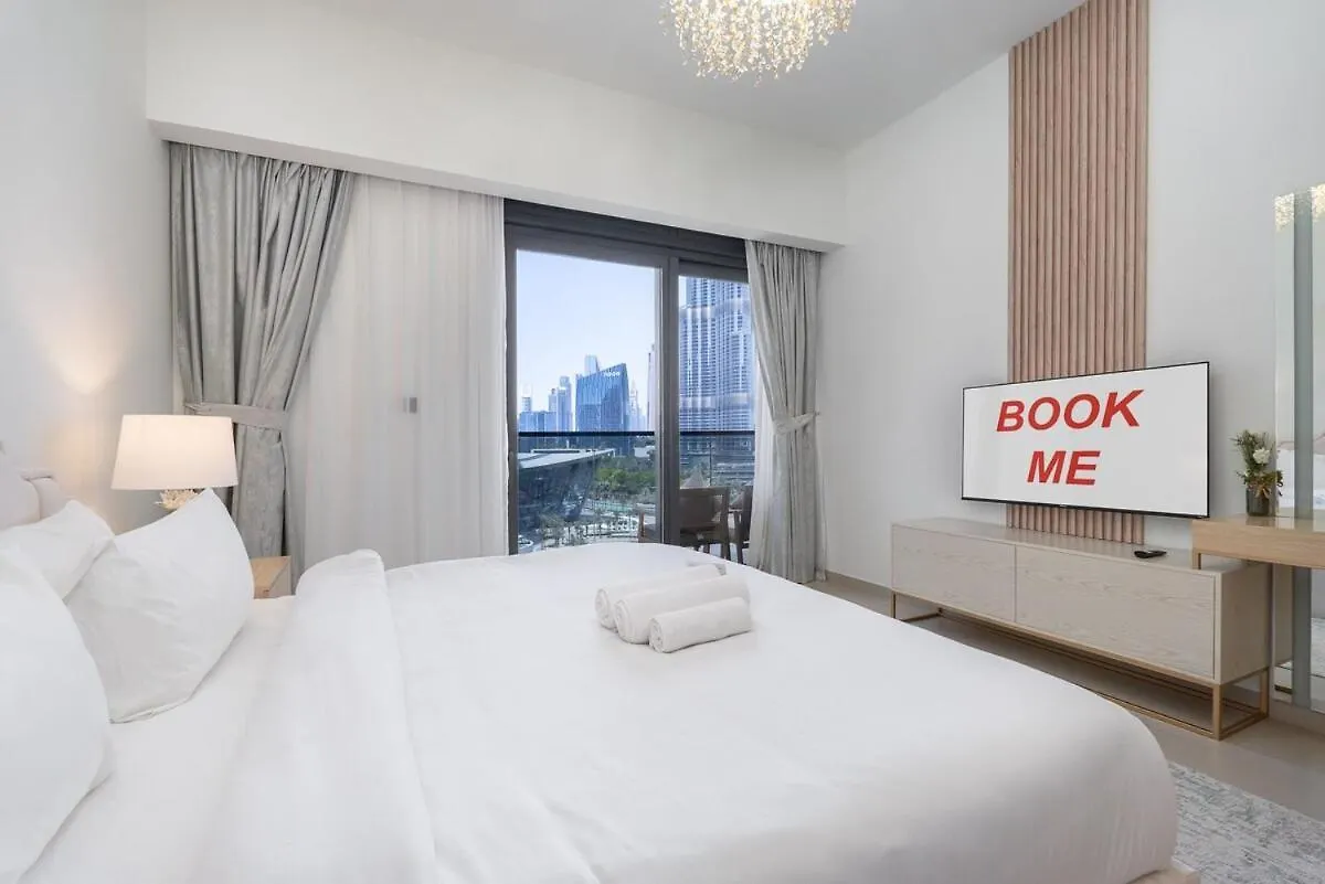 Graceful 2-Bedrooms Apartment Near Burj Khalifa And Dubai Mall!