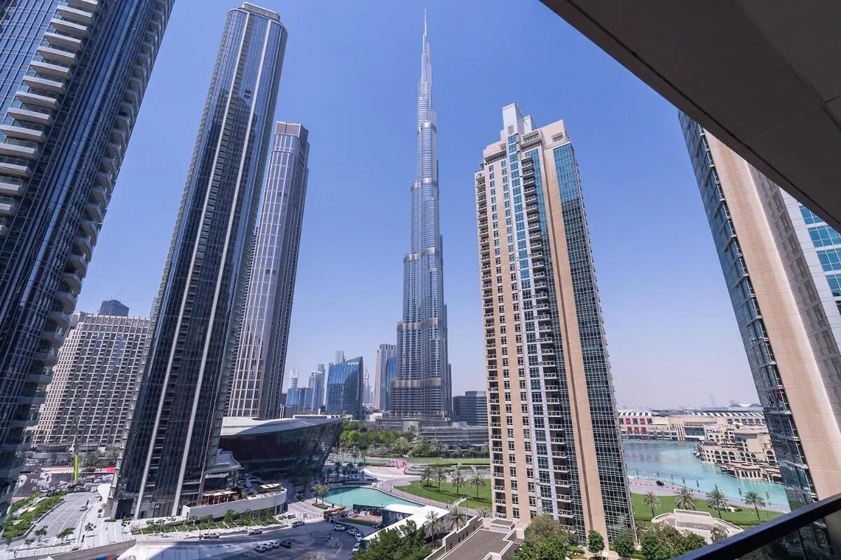 Graceful 2-Bedrooms Apartment Near Burj Khalifa And Dubai Mall!