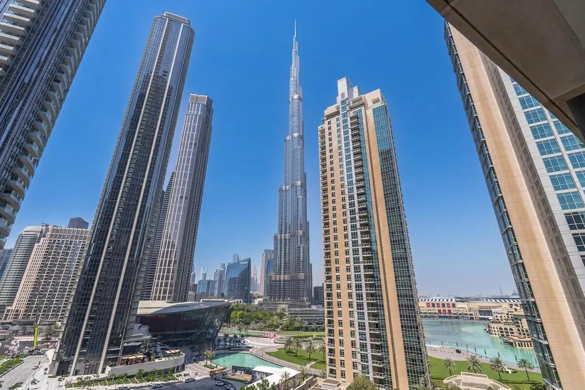 Graceful 2-Bedrooms Apartment Near Burj Khalifa And Dubai Mall!