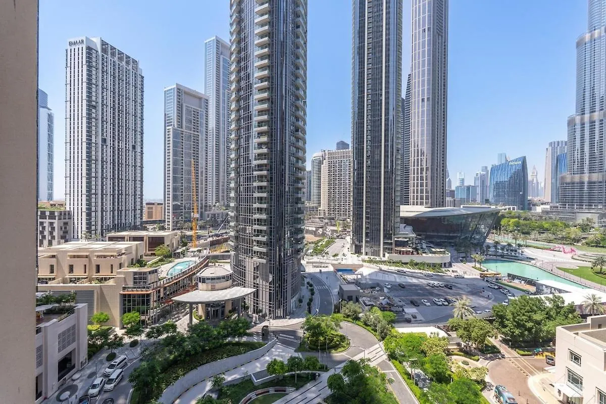 Graceful 2-Bedrooms Apartment Near Burj Khalifa And Dubai Mall!