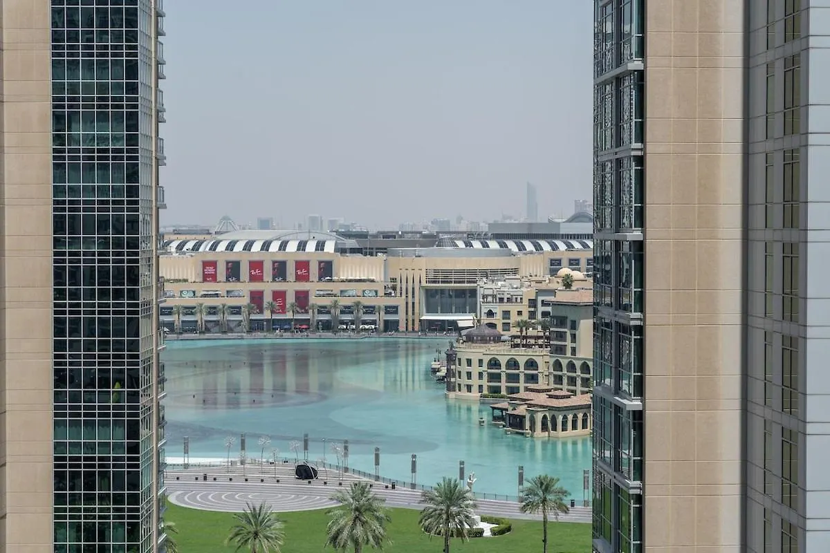 Graceful 2-Bedrooms Apartment Near Burj Khalifa And Dubai Mall!