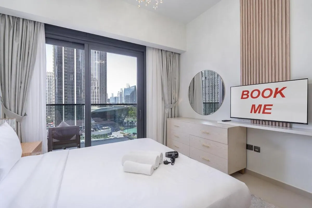 Graceful 2-Bedrooms Apartment Near Burj Khalifa And Dubai Mall!