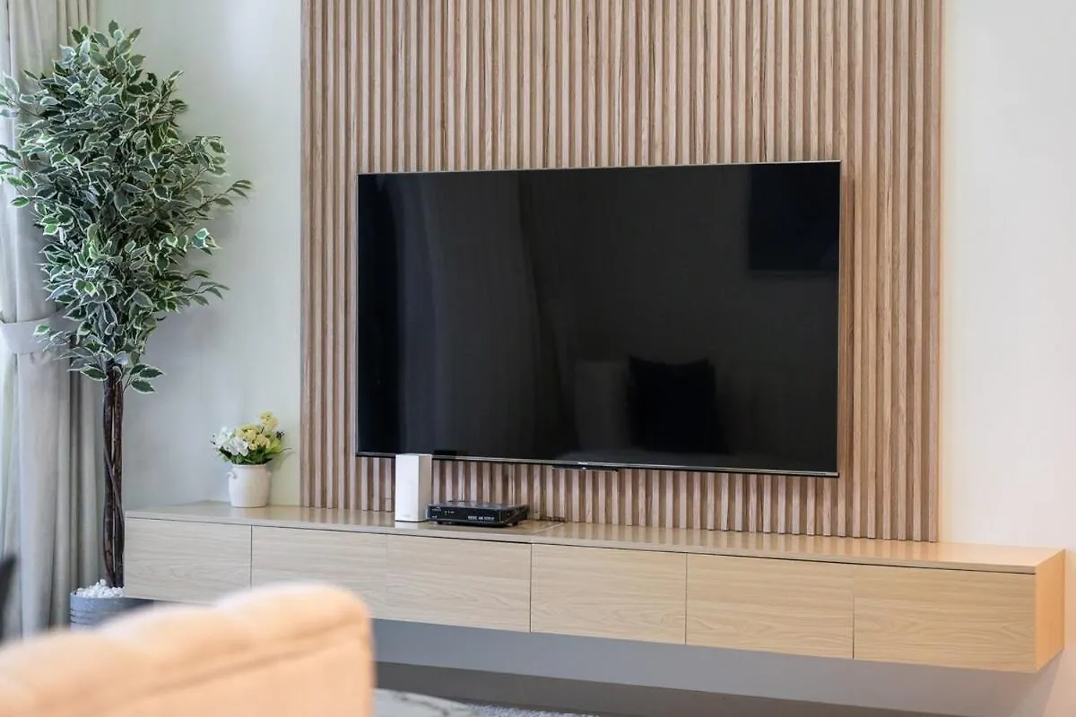 Graceful 2-Bedrooms Apartment Near Burj Khalifa And Dubai Mall!